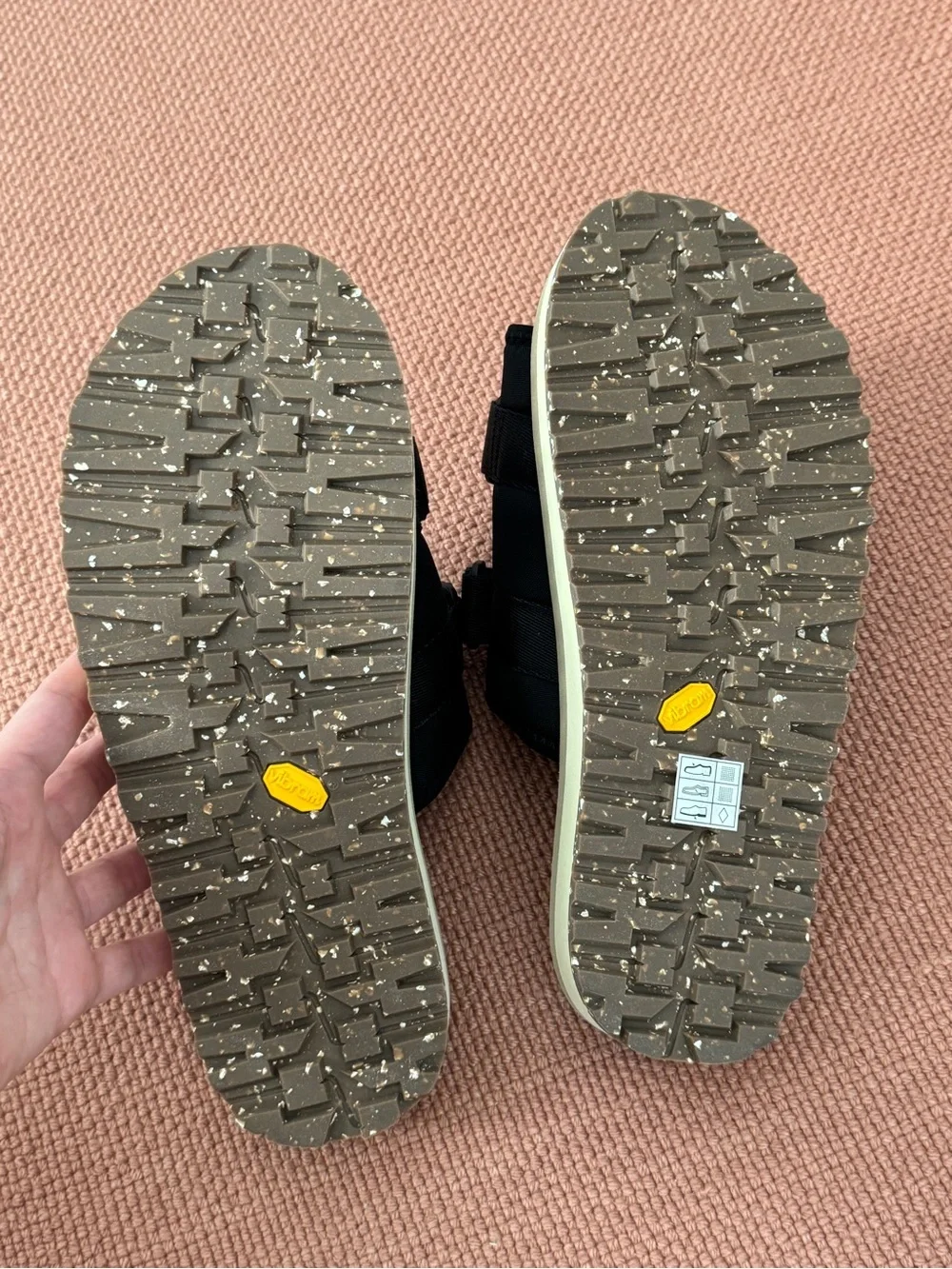 Suicoke casual slide